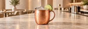 Mexican Mule med is og limeskive i en kobberfarget mule-kopp